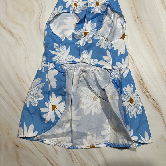 NEW Small Dogs Blue Daisies summer Dress with Bow Lightweight and fun, size S - Picture 3 of 5